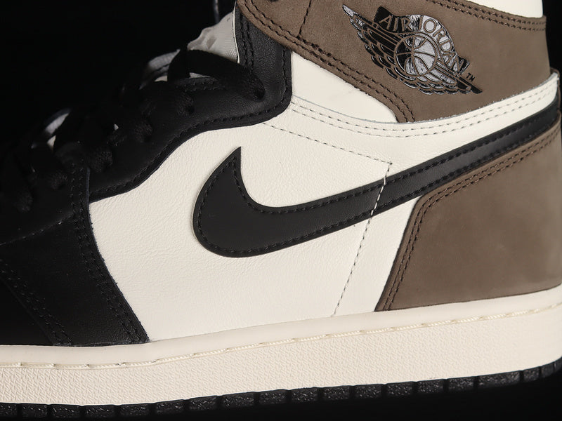 Air Jordan 1 Retro High OG "Dark Mocha"