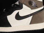 Air Jordan 1 Retro High OG "Dark Mocha"