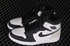 Air Jordan 1 High OG "Black / White / Grey"
