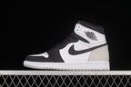 Air Jordan 1 High OG "Black / White / Grey"