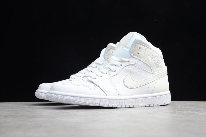 Air Jordan 1 Mid "Triple White"