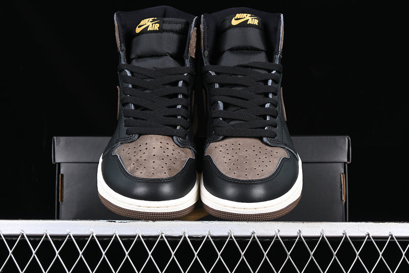 Air Jordan 1 High OG "Palomino"