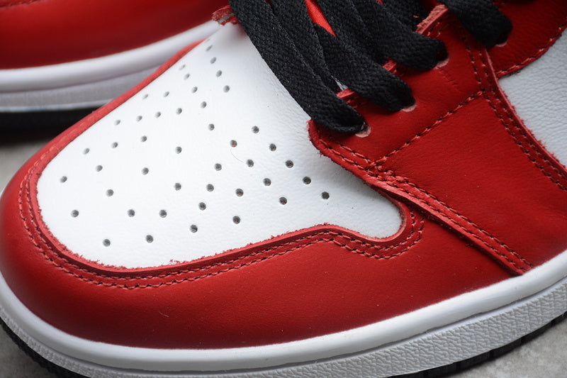 Air Jordan 1 High OG "Satin Red"