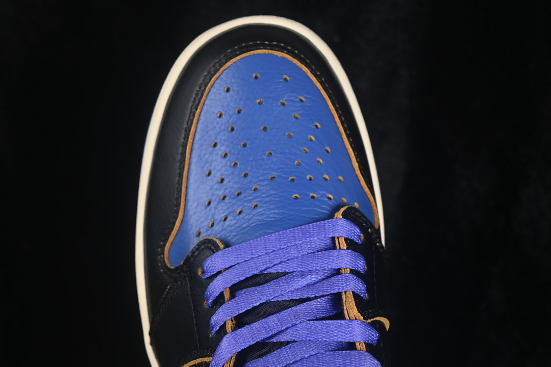 Air Jordan 1 Retro High OG "Family Forever"