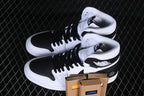 Air Jordan 1 Retro High OG x Fragment "Black White"