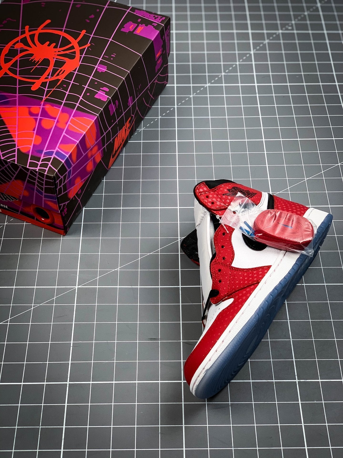 Air Jordan 1 Retro High OG "Origin Story"