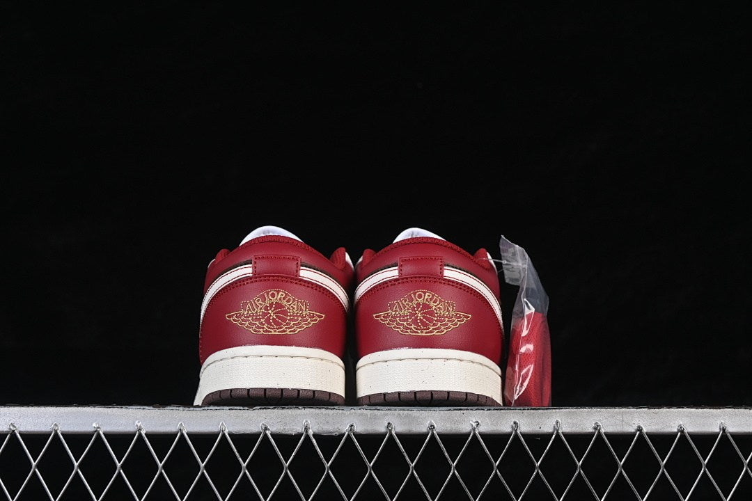 Air Jordan 1 Low Black Toe 3