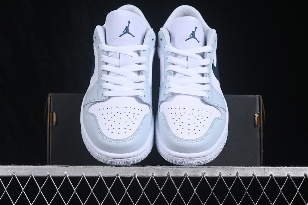 Air Jordan 1 Low Squadron Blue 3