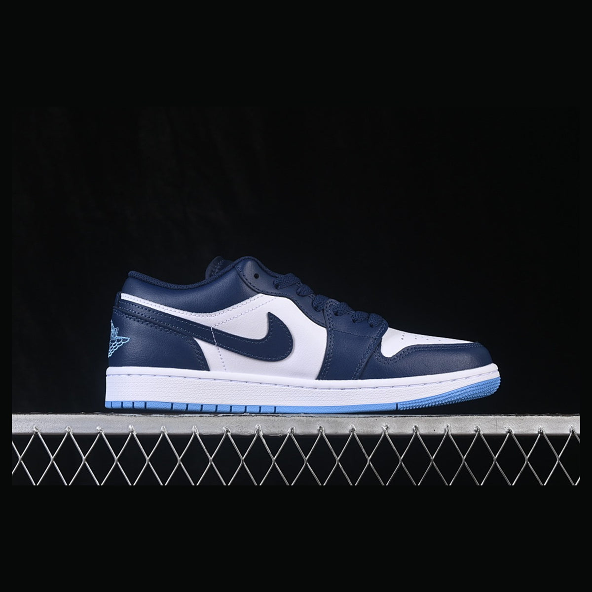 Air Jordan 1 Low Midnight Navy