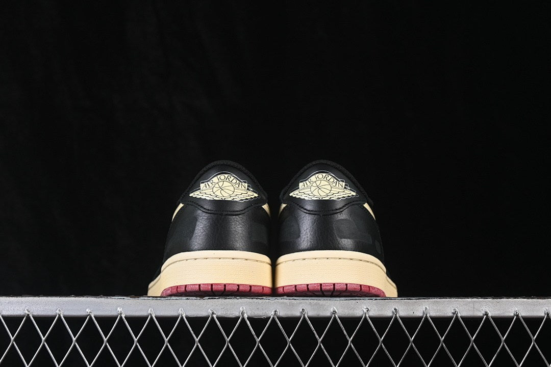 Air Jordan 1 Retro Low Black Muslin 3