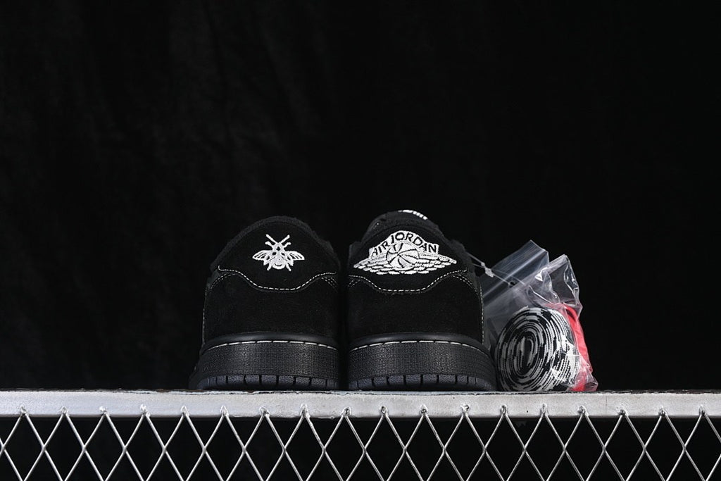 AJ1 Low TS Black Phantom 3