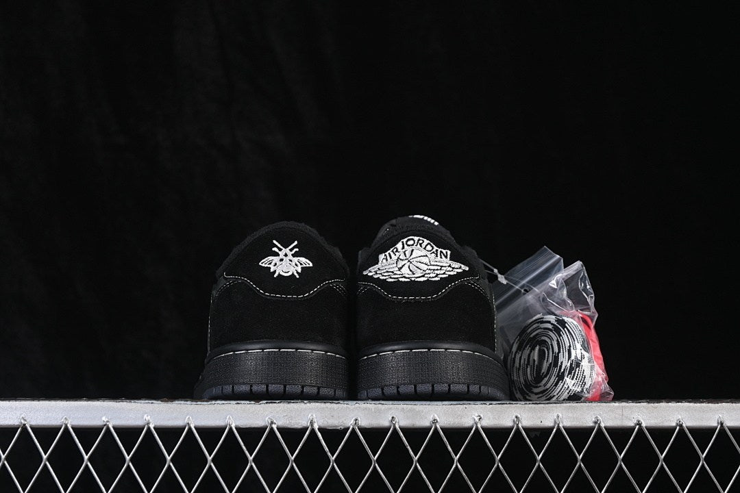 AJ1 Low TS Black Phantom 3