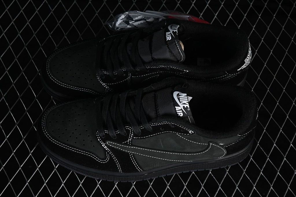 AJ1 Low TS Black Phantom 4