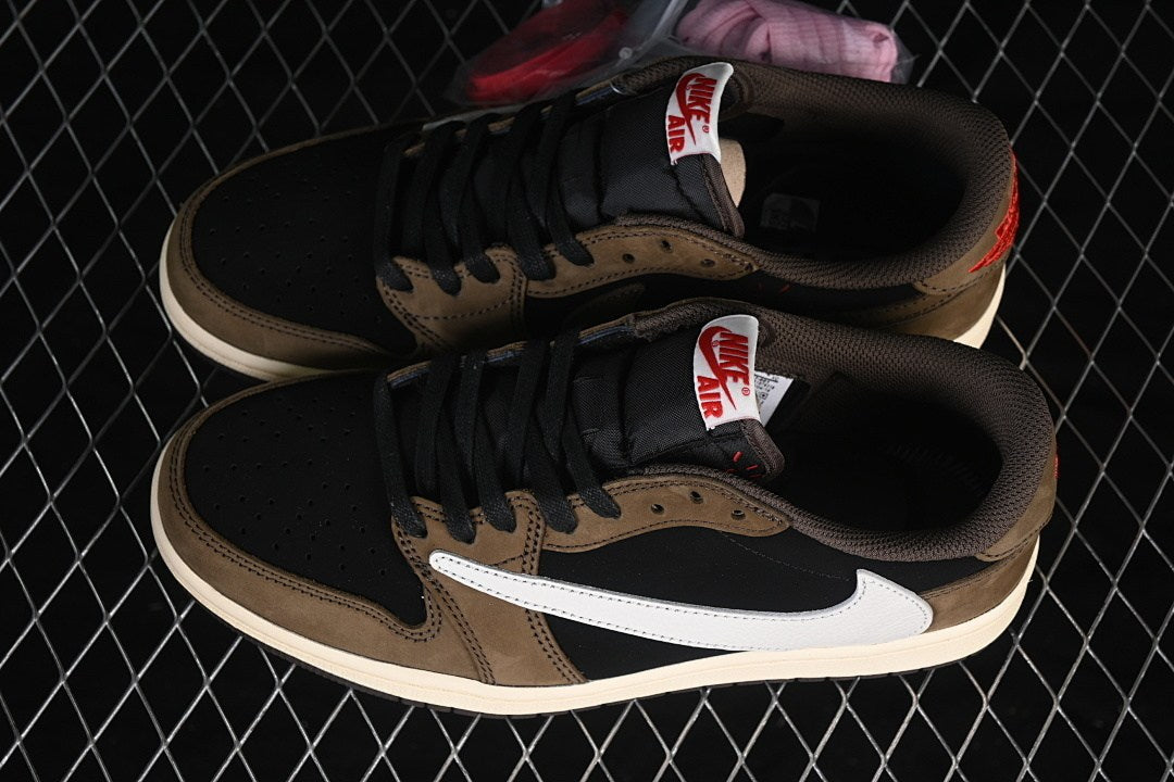 AJ1 Low TS Reverse Mocha 2