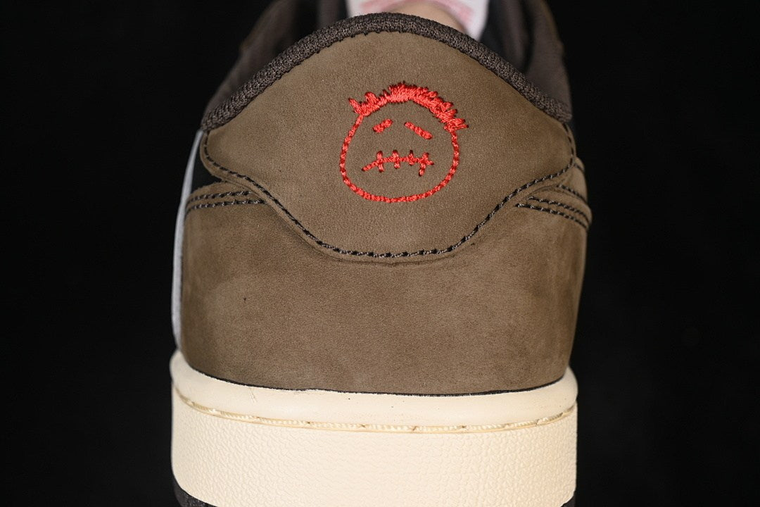 AJ1 Low TS Reverse Mocha 4