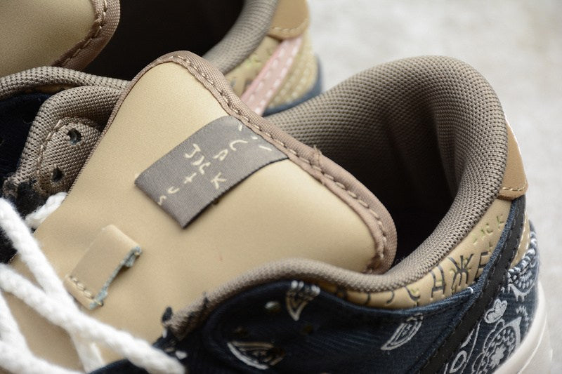 SB Dunk TS 2