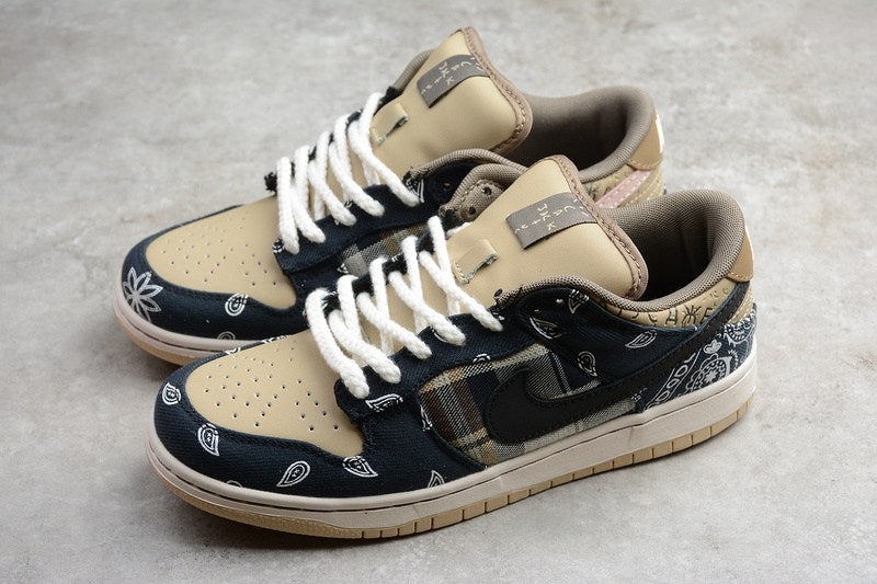 SB Dunk TS 4