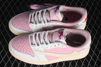 AJ1 Low TS Pink 4