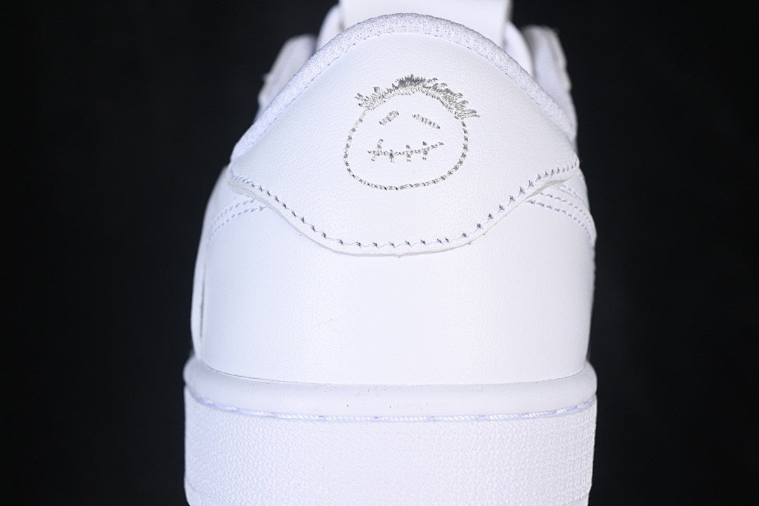 AJ1 Low TS White 2