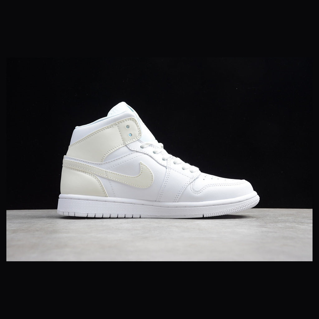 Air Jordan 1 Mid Triple White