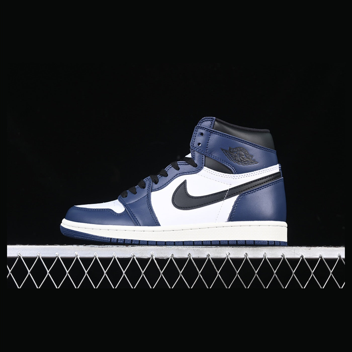 Air Jordan 1 High OG Midnight Navy