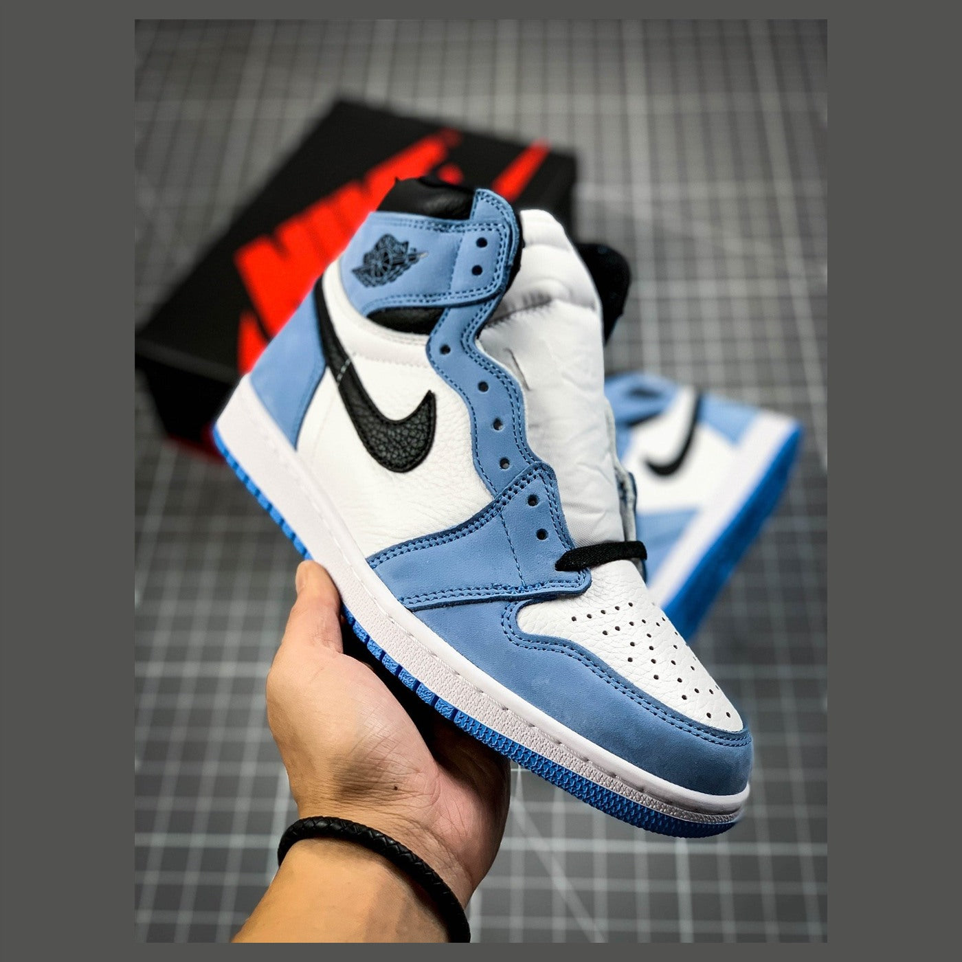 Air Jordan 1 High OG University Blue