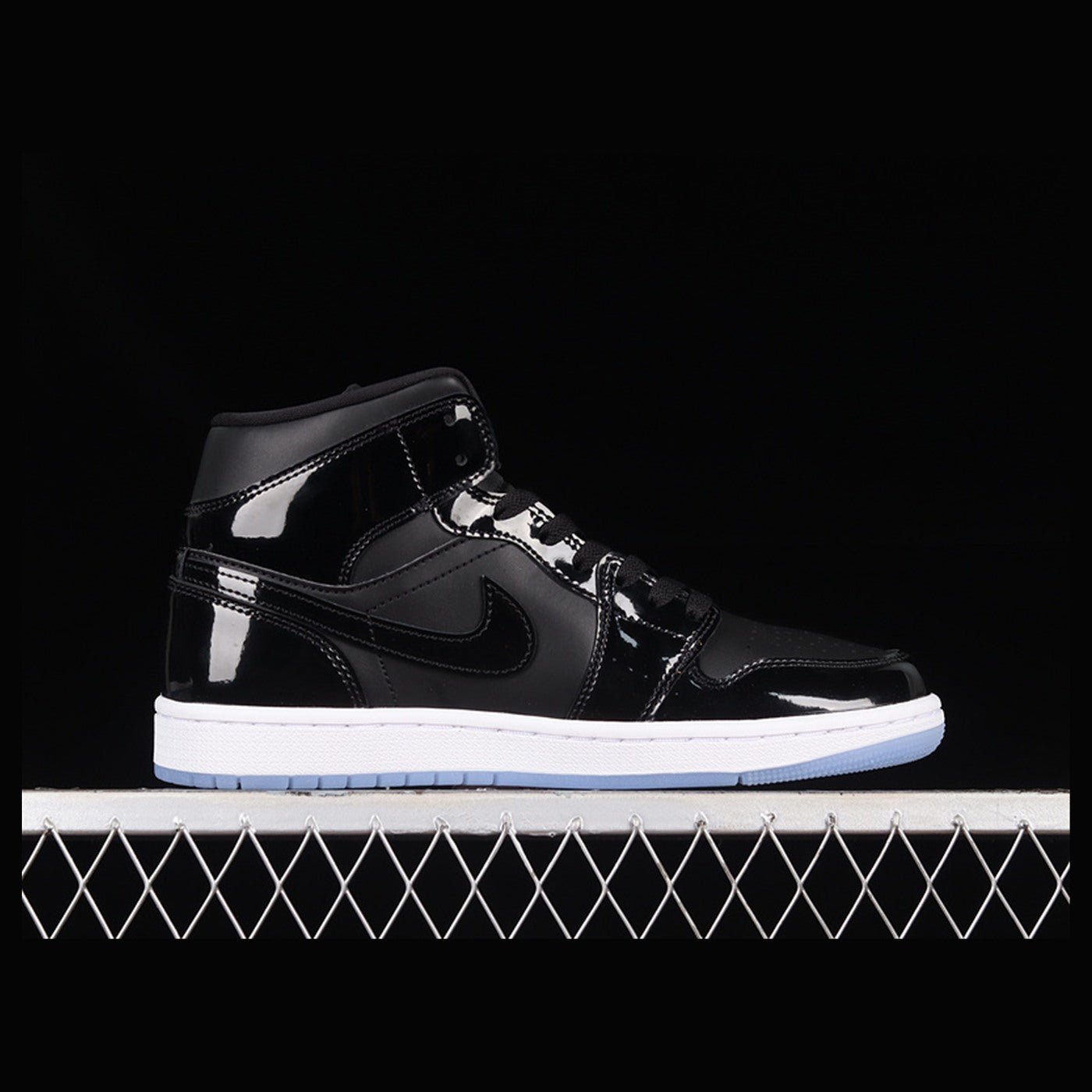 Air Jordan 1 Mid SE Space Jam