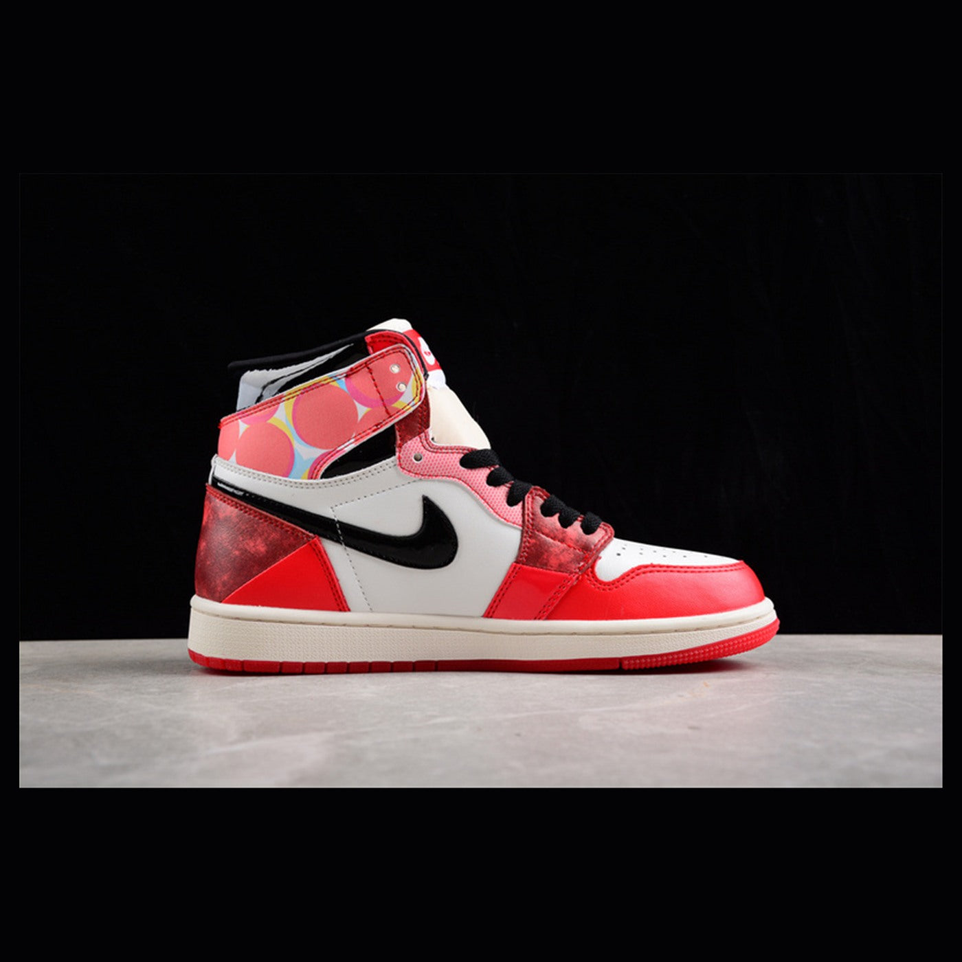 Air Jordan 1 Retro High OG Marvel Spider-Verse
